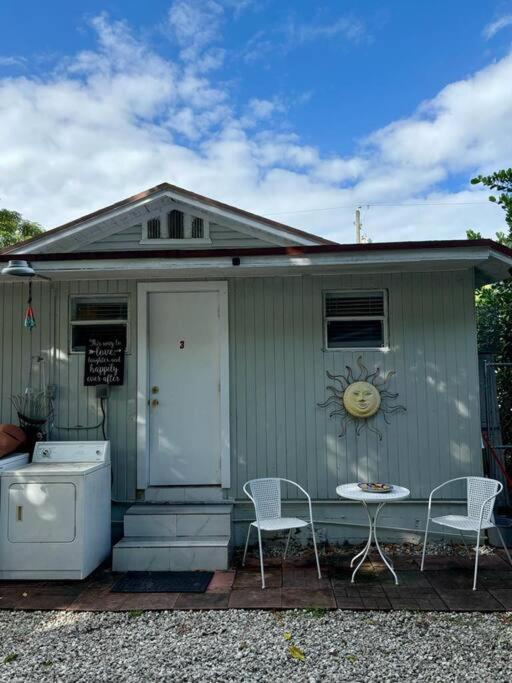 Quiet & Centrally Located House - Private Parking, Laundry And Storage For Luggage Miami Bagian luar foto